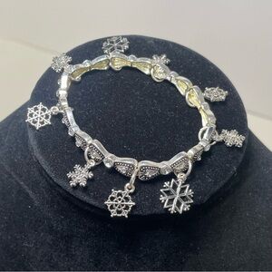 Silver Snowflake Stretch Charm Bracelet